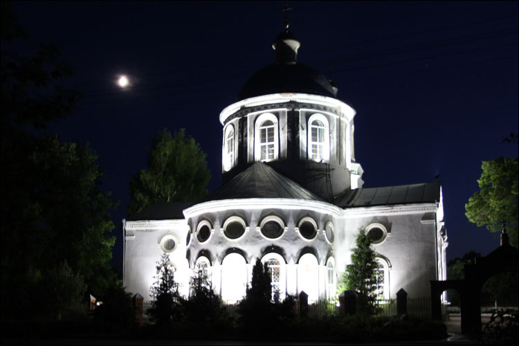 Суджа Троицкая церковь