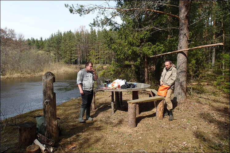 Погода село песь новгородской. Река Песь Новгородской Хвойнинский. Река Песь.